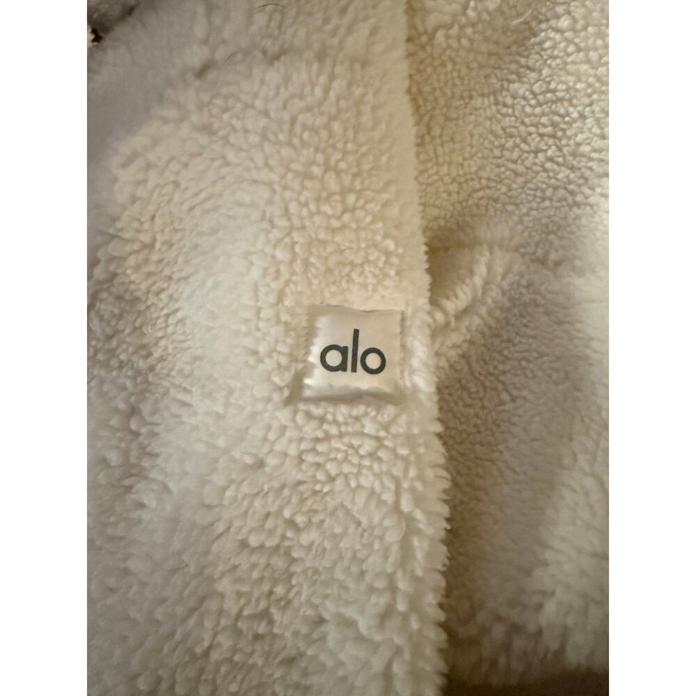 Alo Foxy Sherpa Jacket – Ivory NWT - Picture 6 of 9